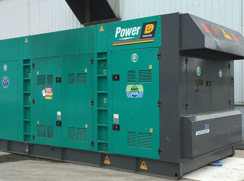 南部升级发电机组的过程中需要注意哪些安全事项？