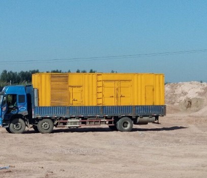 南部海拔3000m以上地区的变压器外绝缘距离应如何确定？