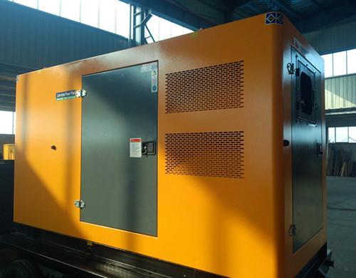 南部汽油发电机组电瓶电解液的密度应该保持在什么范围？